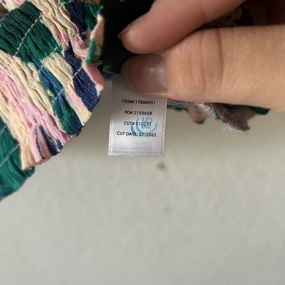 Torrid 5X Floral Off-Shoulder Top - Green and Pink Tropical Coastal Vacation - Picture 14 of 15